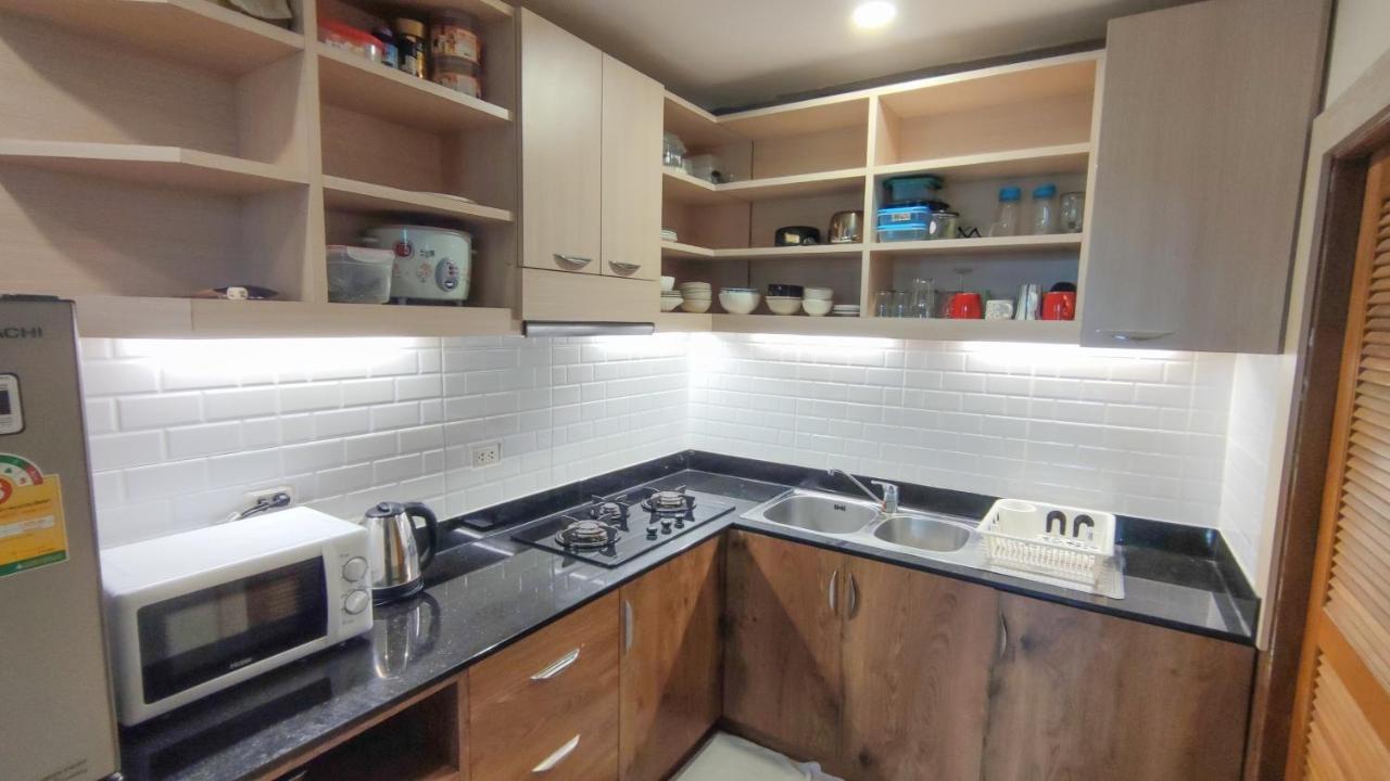 Fiscus 3 Bedrooms With Private Pool. *